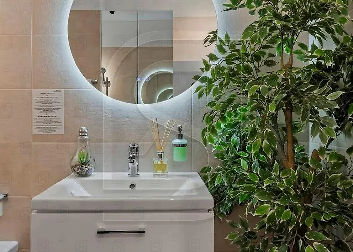 Ruby By Kristal Collection Bucharest