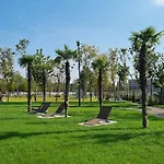 Ruby By Kristal Collection アパート ブカレスト