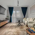 Ruby By Kristal Collection * ブカレスト