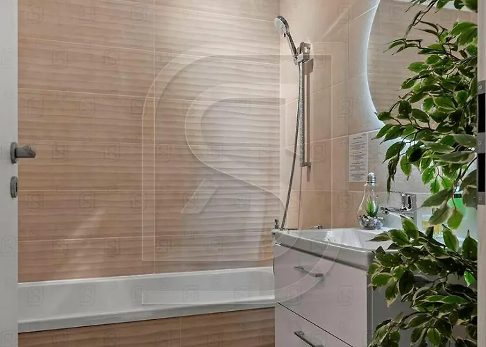 Ruby By Kristal Collection *